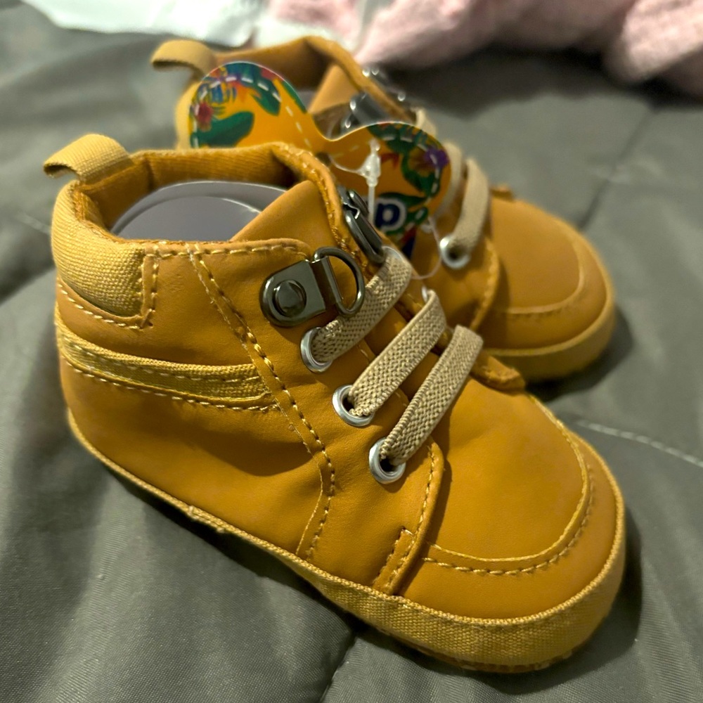Baby boy tan boots size 6-12 months